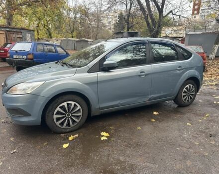 Серый Форд Фокус, объемом двигателя 1.6 л и пробегом 250 тыс. км за 3700 $, фото 1 на Automoto.ua