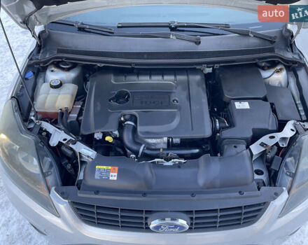 Сірий Форд Фокус, об'ємом двигуна 1.6 л та пробігом 288 тис. км за 4699 $, фото 17 на Automoto.ua