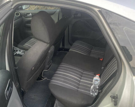 Серый Форд Фокус, объемом двигателя 1.6 л и пробегом 260 тыс. км за 4200 $, фото 40 на Automoto.ua