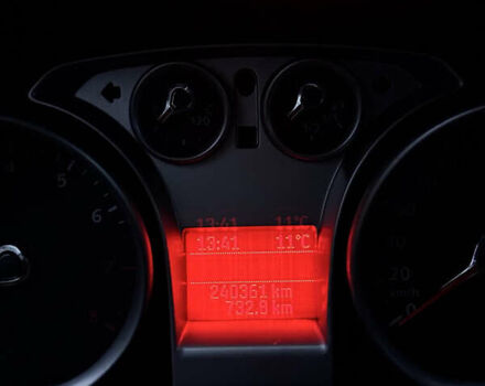 Серый Форд Фокус, объемом двигателя 1.6 л и пробегом 240 тыс. км за 5000 $, фото 20 на Automoto.ua