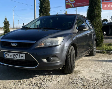 Сірий Форд Фокус, об'ємом двигуна 1.8 л та пробігом 236 тис. км за 4800 $, фото 4 на Automoto.ua