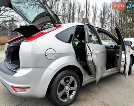 Серый Форд Фокус, объемом двигателя 1.6 л и пробегом 188 тыс. км за 4990 $, фото 21 на Automoto.ua