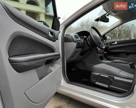 Серый Форд Фокус, объемом двигателя 1.6 л и пробегом 188 тыс. км за 4990 $, фото 32 на Automoto.ua