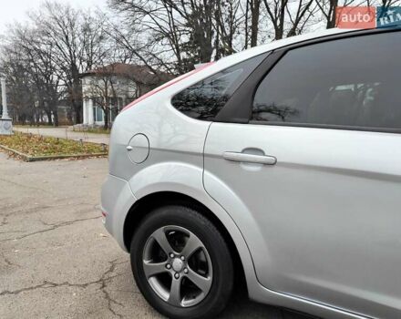 Серый Форд Фокус, объемом двигателя 1.6 л и пробегом 188 тыс. км за 4990 $, фото 26 на Automoto.ua