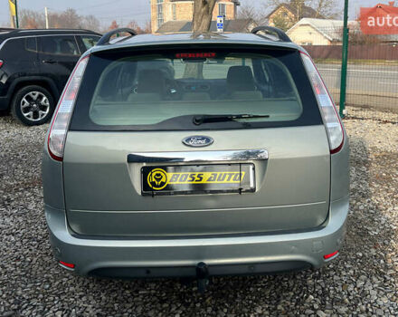 Серый Форд Фокус, объемом двигателя 1.6 л и пробегом 161 тыс. км за 6999 $, фото 5 на Automoto.ua