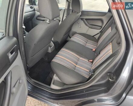 Форд Фокус 2009 у Ковель на Automoto.ua Сірий Форд Фокус, об'ємом двигуна 1.6 л та пробігом 227 тис. км за 4750 $, фото 17 на Automoto.ua