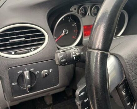 Сірий Форд Фокус, об'ємом двигуна 1.6 л та пробігом 236 тис. км за 4900 $, фото 7 на Automoto.ua