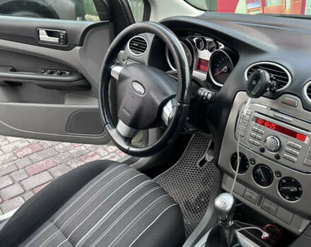 Форд Фокус 2009 у Хмельницькому на Automoto.ua Сірий Форд Фокус, об'ємом двигуна 1.6 л та пробігом 316 тис. км за 4600 $, фото 30 на Automoto.ua