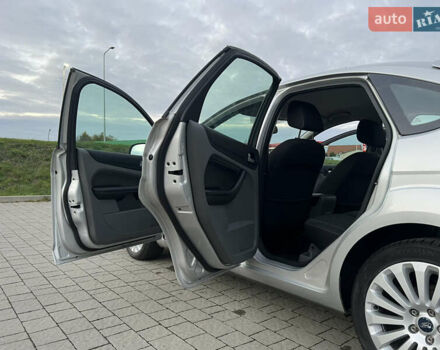 Форд Фокус 2009 у Стрые на Automoto.ua Сірий Форд Фокус, об'ємом двигуна 1.6 л та пробігом 221 тис. км за 5750 $, фото 35 на Automoto.ua