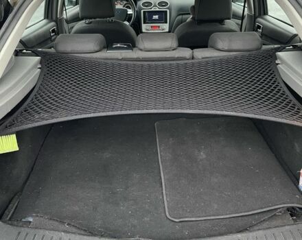 Серый Форд Фокус, объемом двигателя 1.8 л и пробегом 294 тыс. км за 5400 $, фото 6 на Automoto.ua