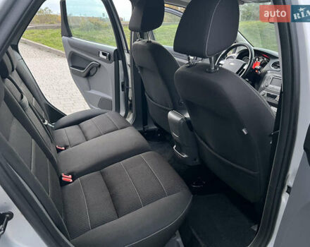 Форд Фокус 2009 у Стрые на Automoto.ua Сірий Форд Фокус, об'ємом двигуна 1.6 л та пробігом 221 тис. км за 5750 $, фото 34 на Automoto.ua