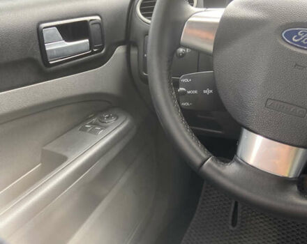 Серый Форд Фокус, объемом двигателя 1.6 л и пробегом 260 тыс. км за 5400 $, фото 14 на Automoto.ua