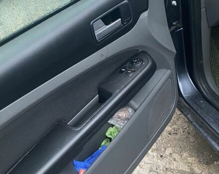 Серый Форд Фокус, объемом двигателя 1.6 л и пробегом 333 тыс. км за 1161 $, фото 17 на Automoto.ua