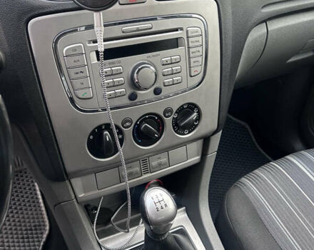 Форд Фокус 2009 у Хмельницькому на Automoto.ua Сірий Форд Фокус, об'ємом двигуна 1.6 л та пробігом 316 тис. км за 4600 $, фото 18 на Automoto.ua