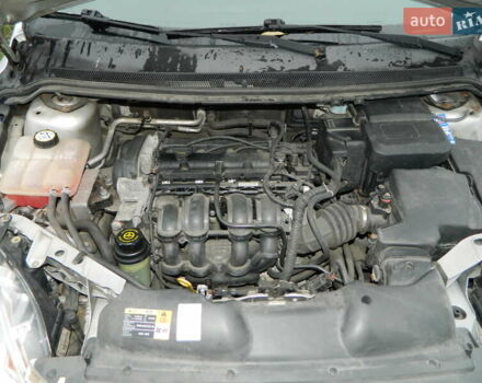 Серый Форд Фокус, объемом двигателя 1.6 л и пробегом 197 тыс. км за 6500 $, фото 16 на Automoto.ua