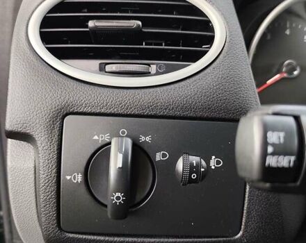 Форд Фокус 2009 у Ковель на Automoto.ua Сірий Форд Фокус, об'ємом двигуна 1.6 л та пробігом 227 тис. км за 4750 $, фото 24 на Automoto.ua