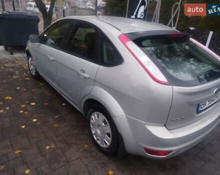 Серый Форд Фокус, объемом двигателя 1.39 л и пробегом 235 тыс. км за 4300 $, фото 6 на Automoto.ua