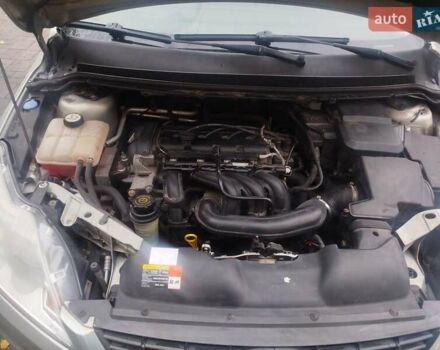 Серый Форд Фокус, объемом двигателя 1.39 л и пробегом 235 тыс. км за 4300 $, фото 5 на Automoto.ua