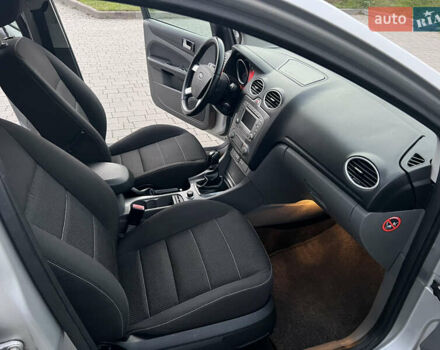 Форд Фокус 2009 у Стрые на Automoto.ua Сірий Форд Фокус, об'ємом двигуна 1.6 л та пробігом 221 тис. км за 5750 $, фото 26 на Automoto.ua