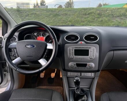 Сірий Форд Фокус, об'ємом двигуна 1.6 л та пробігом 221 тис. км за 5750 $, фото 6 на Automoto.ua