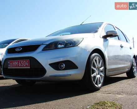 Серый Форд Фокус, объемом двигателя 1.6 л и пробегом 177 тыс. км за 5750 $, фото 1 на Automoto.ua