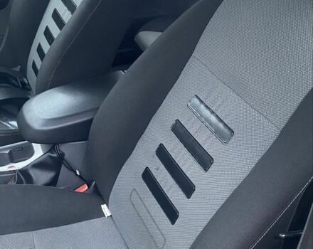 Серый Форд Фокус, объемом двигателя 1.6 л и пробегом 333 тыс. км за 1161 $, фото 14 на Automoto.ua