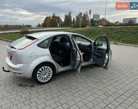 Форд Фокус 2009 у Стрые на Automoto.ua Сірий Форд Фокус, об'ємом двигуна 1.6 л та пробігом 221 тис. км за 5750 $, фото 37 на Automoto.ua