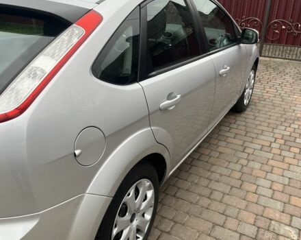 Серый Форд Фокус, объемом двигателя 1.6 л и пробегом 237 тыс. км за 6300 $, фото 5 на Automoto.ua