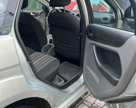 Форд Фокус 2009 у Хмельницькому на Automoto.ua Сірий Форд Фокус, об'ємом двигуна 1.6 л та пробігом 316 тис. км за 4600 $, фото 24 на Automoto.ua