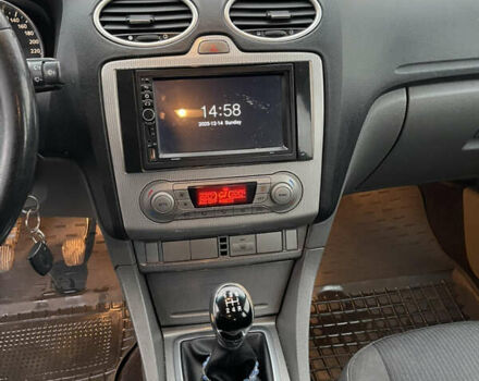 Сірий Форд Фокус, об'ємом двигуна 1.8 л та пробігом 294 тис. км за 5400 $, фото 15 на Automoto.ua