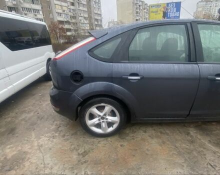 Серый Форд Фокус, объемом двигателя 1.6 л и пробегом 333 тыс. км за 1161 $, фото 4 на Automoto.ua