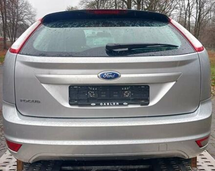 Сірий Форд Фокус, об'ємом двигуна 1.6 л та пробігом 236 тис. км за 4900 $, фото 2 на Automoto.ua