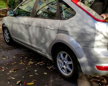 Серый Форд Фокус, объемом двигателя 1.6 л и пробегом 197 тыс. км за 6700 $, фото 3 на Automoto.ua