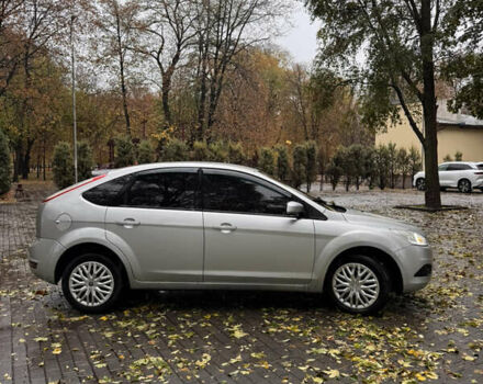 Серый Форд Фокус, объемом двигателя 1.6 л и пробегом 307 тыс. км за 4350 $, фото 7 на Automoto.ua