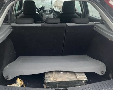 Серый Форд Фокус, объемом двигателя 1.6 л и пробегом 333 тыс. км за 1161 $, фото 12 на Automoto.ua