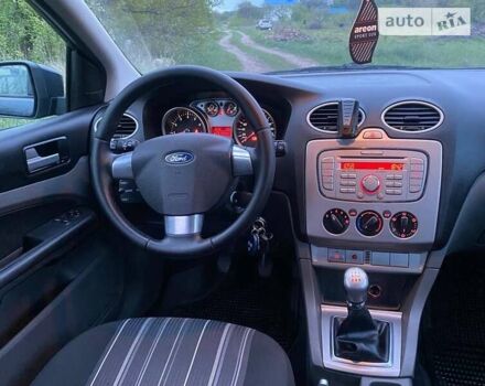 Серый Форд Фокус, объемом двигателя 1.6 л и пробегом 250 тыс. км за 4990 $, фото 40 на Automoto.ua