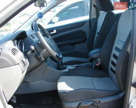 Сірий Форд Фокус, об'ємом двигуна 1.6 л та пробігом 177 тис. км за 5650 $, фото 9 на Automoto.ua