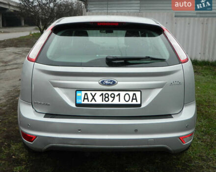 Серый Форд Фокус, объемом двигателя 1.6 л и пробегом 197 тыс. км за 6500 $, фото 5 на Automoto.ua