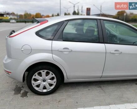 Сірий Форд Фокус, об'ємом двигуна 1.6 л та пробігом 161 тис. км за 5000 $, фото 5 на Automoto.ua