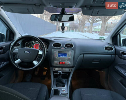 Сірий Форд Фокус, об'ємом двигуна 1.8 л та пробігом 150 тис. км за 6300 $, фото 20 на Automoto.ua