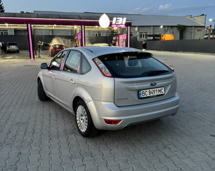 Серый Форд Фокус, объемом двигателя 1.8 л и пробегом 220 тыс. км за 4800 $, фото 2 на Automoto.ua