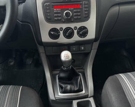 Серый Форд Фокус, объемом двигателя 1.39 л и пробегом 228 тыс. км за 3999 $, фото 20 на Automoto.ua