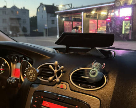 Серый Форд Фокус, объемом двигателя 1.8 л и пробегом 220 тыс. км за 4800 $, фото 24 на Automoto.ua