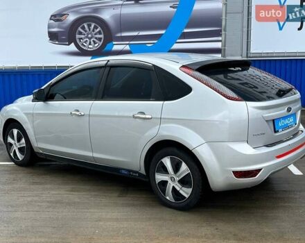 Сірий Форд Фокус, об'ємом двигуна 1.6 л та пробігом 138 тис. км за 5150 $, фото 8 на Automoto.ua