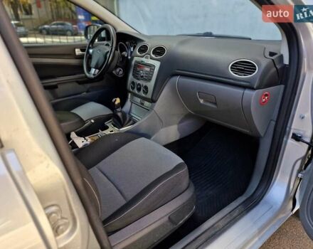 Серый Форд Фокус, объемом двигателя 1.6 л и пробегом 115 тыс. км за 6990 $, фото 39 на Automoto.ua