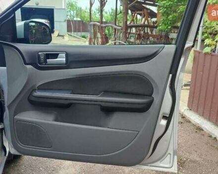 Сірий Форд Фокус, об'ємом двигуна 1.6 л та пробігом 163 тис. км за 5400 $, фото 32 на Automoto.ua