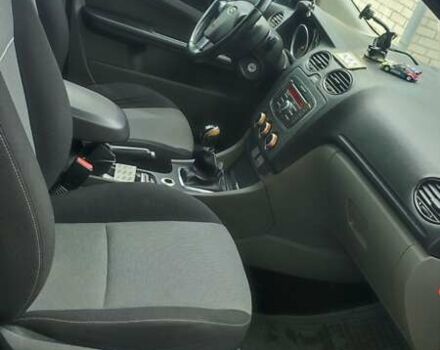 Сірий Форд Фокус, об'ємом двигуна 1.6 л та пробігом 163 тис. км за 5400 $, фото 34 на Automoto.ua