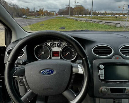 Серый Форд Фокус, объемом двигателя 1.8 л и пробегом 336 тыс. км за 5000 $, фото 8 на Automoto.ua