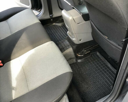 Серый Форд Фокус, объемом двигателя 1.6 л и пробегом 198 тыс. км за 6500 $, фото 23 на Automoto.ua