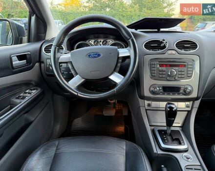 Сірий Форд Фокус, об'ємом двигуна 2 л та пробігом 183 тис. км за 7890 $, фото 6 на Automoto.ua